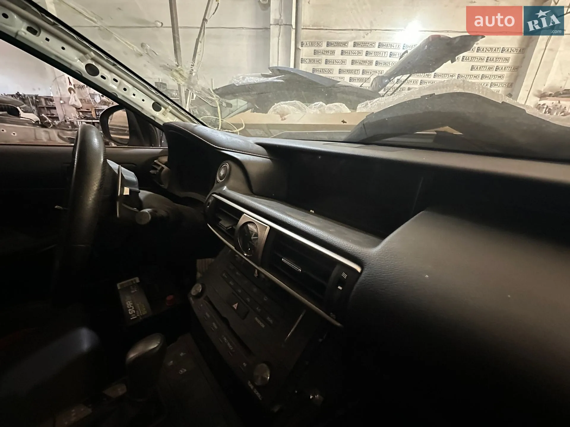 2019 Lexus IS - мініатюра 17