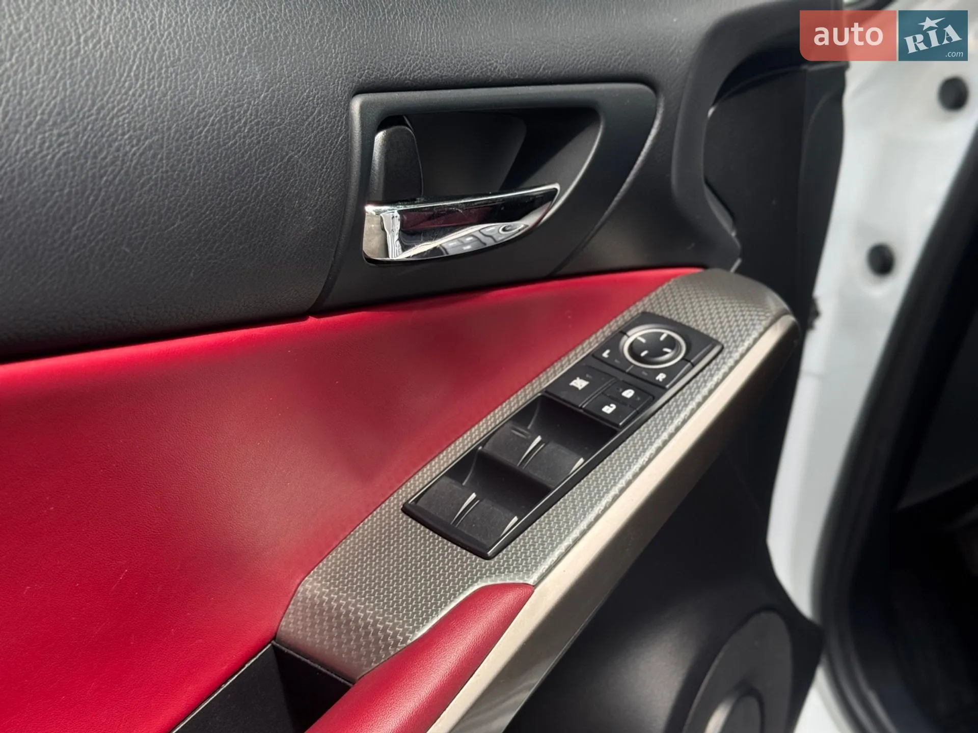 2016 Lexus IS - мініатюра 47