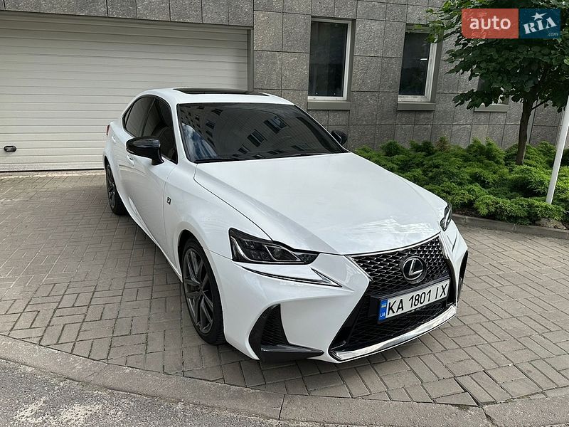 Lexus IS 2015