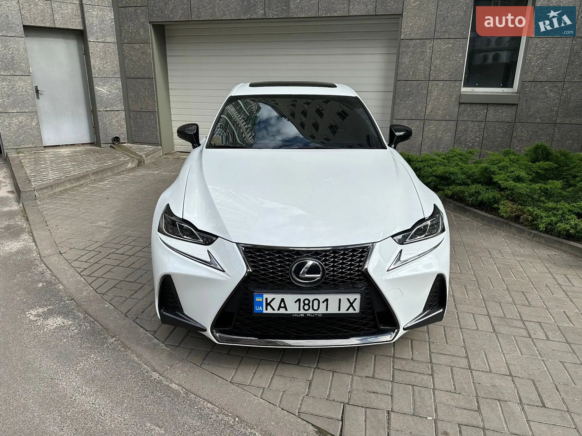 2015 Lexus IS - мініатюра 2