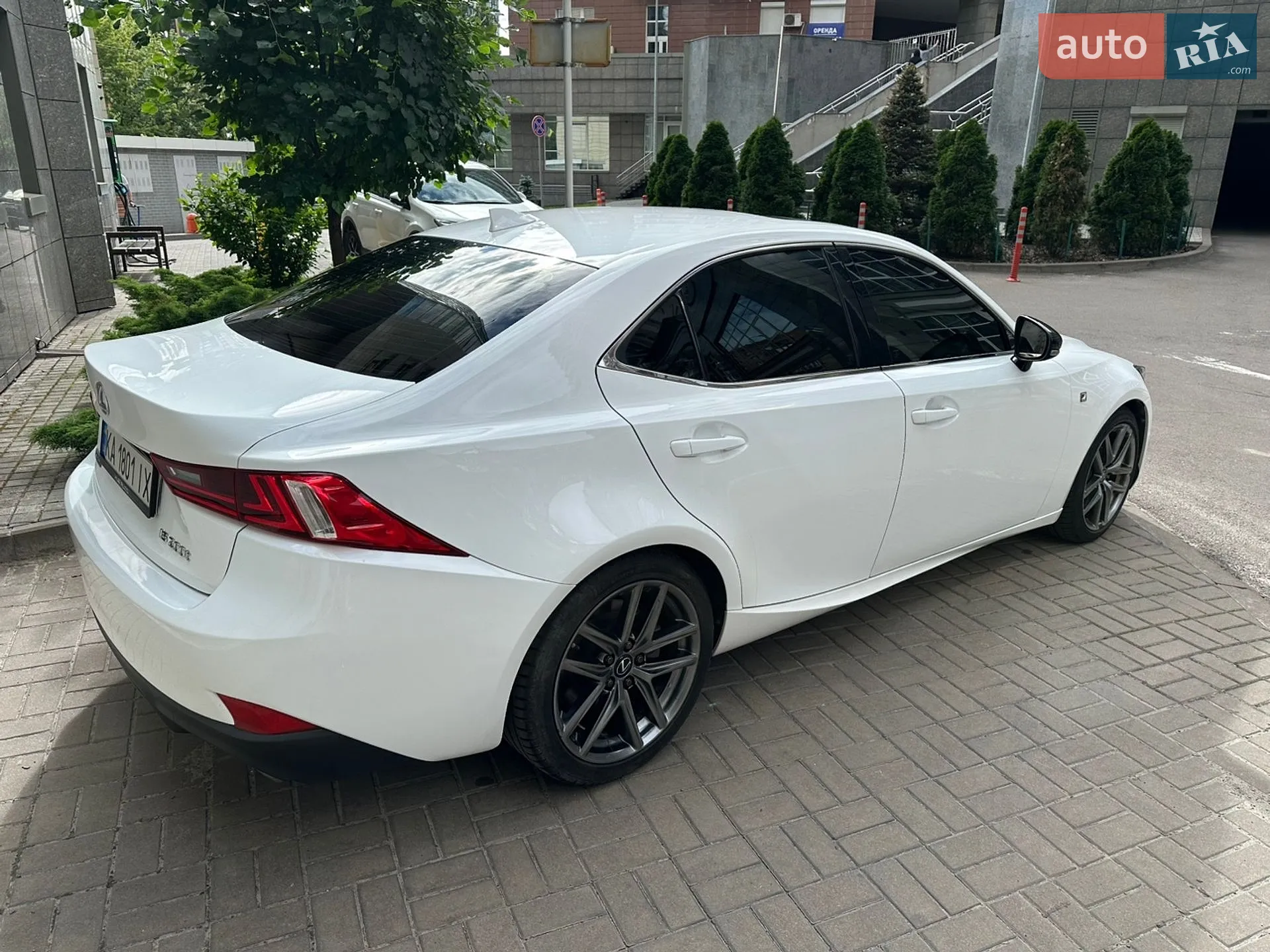 2015 Lexus IS - мініатюра 7