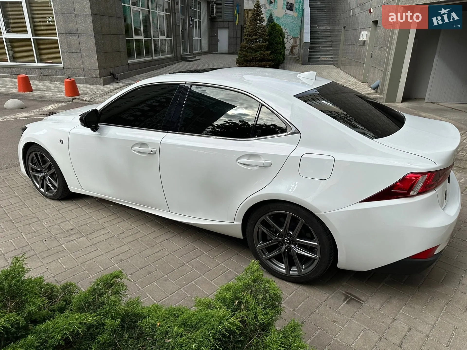 2015 Lexus IS - мініатюра 22