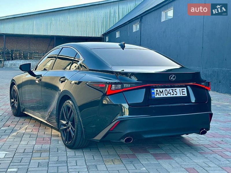 Седан Lexus IS 2024 в Житомире фото 5 Седан Lexus IS 2024 в Житомире