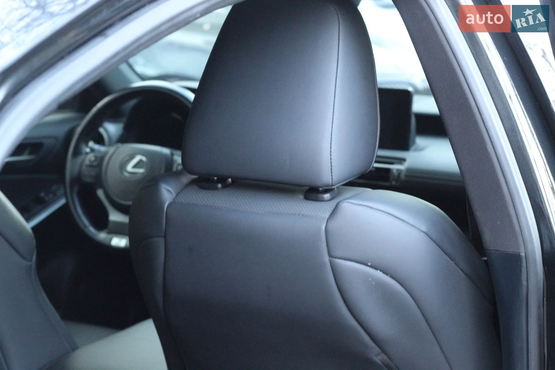 2021 Lexus IS - мініатюра 23
