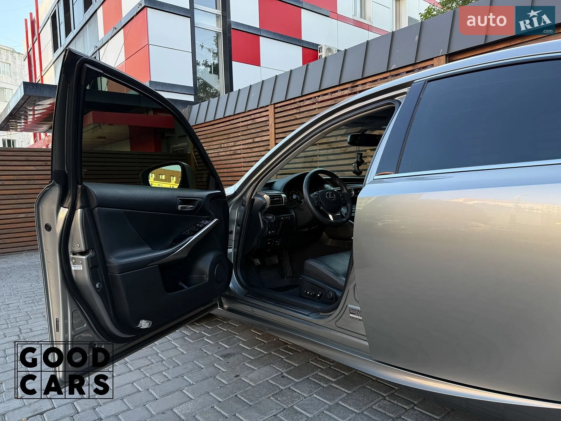 2015 Lexus IS - мініатюра 25