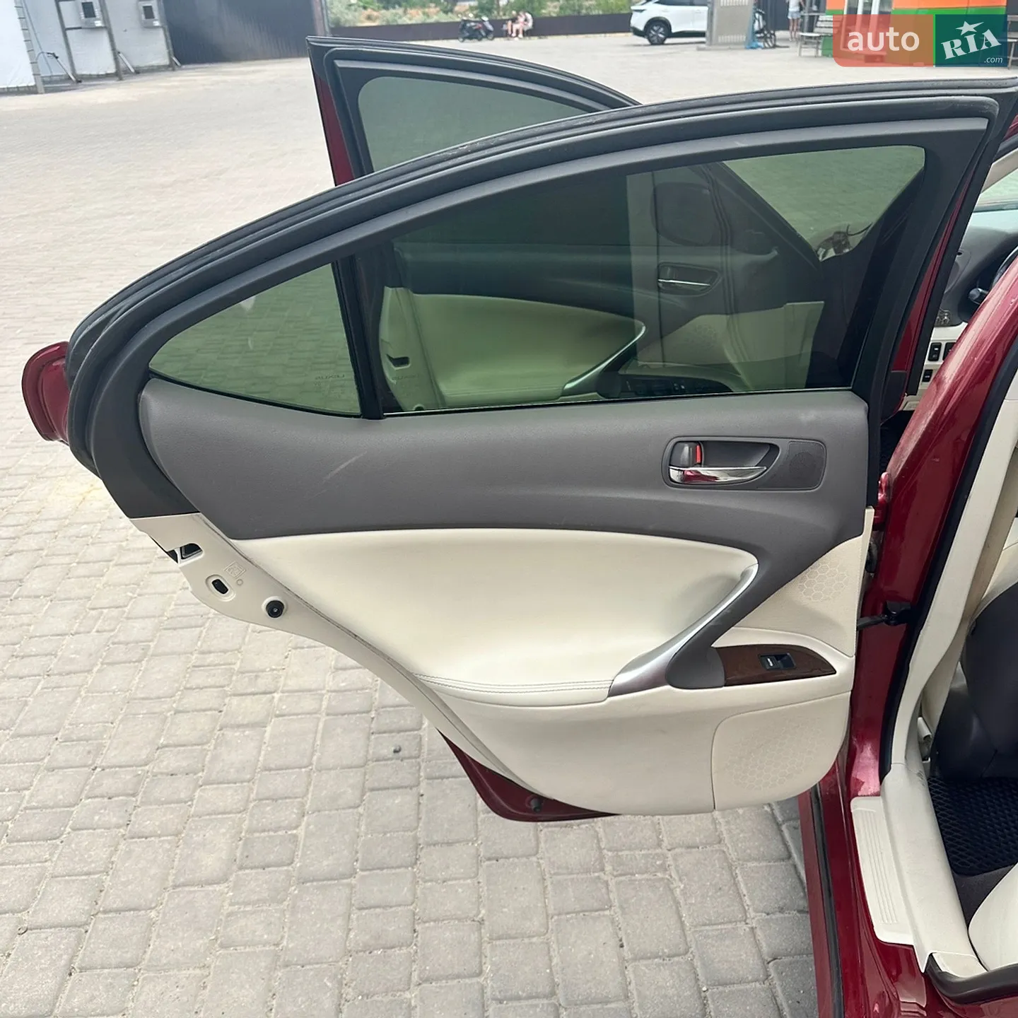 2013 Lexus IS - мініатюра 18