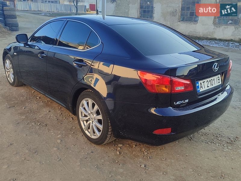Седан Lexus IS 2008 в Ивано-Франковске