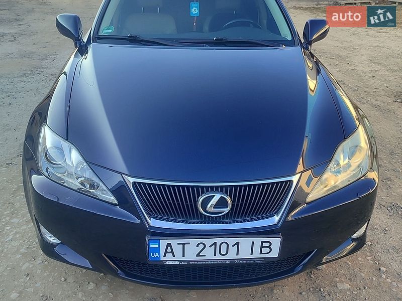 Седан Lexus IS 2008 в Ивано-Франковске