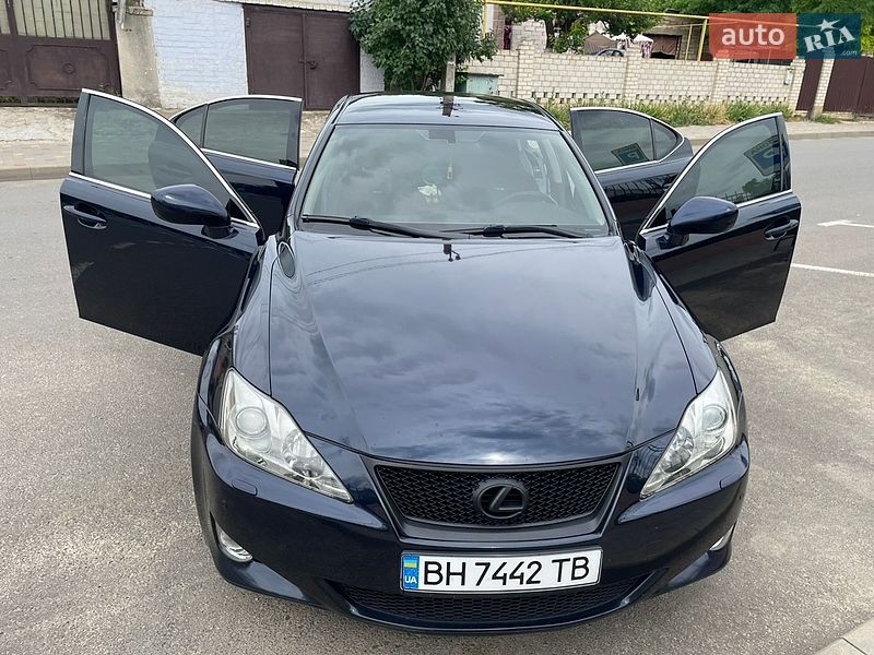 Седан Lexus IS 2006 в Одессе