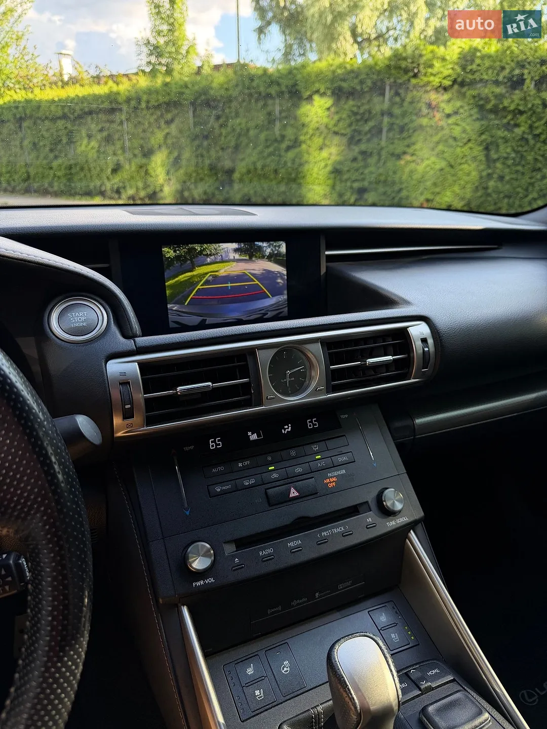 2015 Lexus IS - мініатюра 18