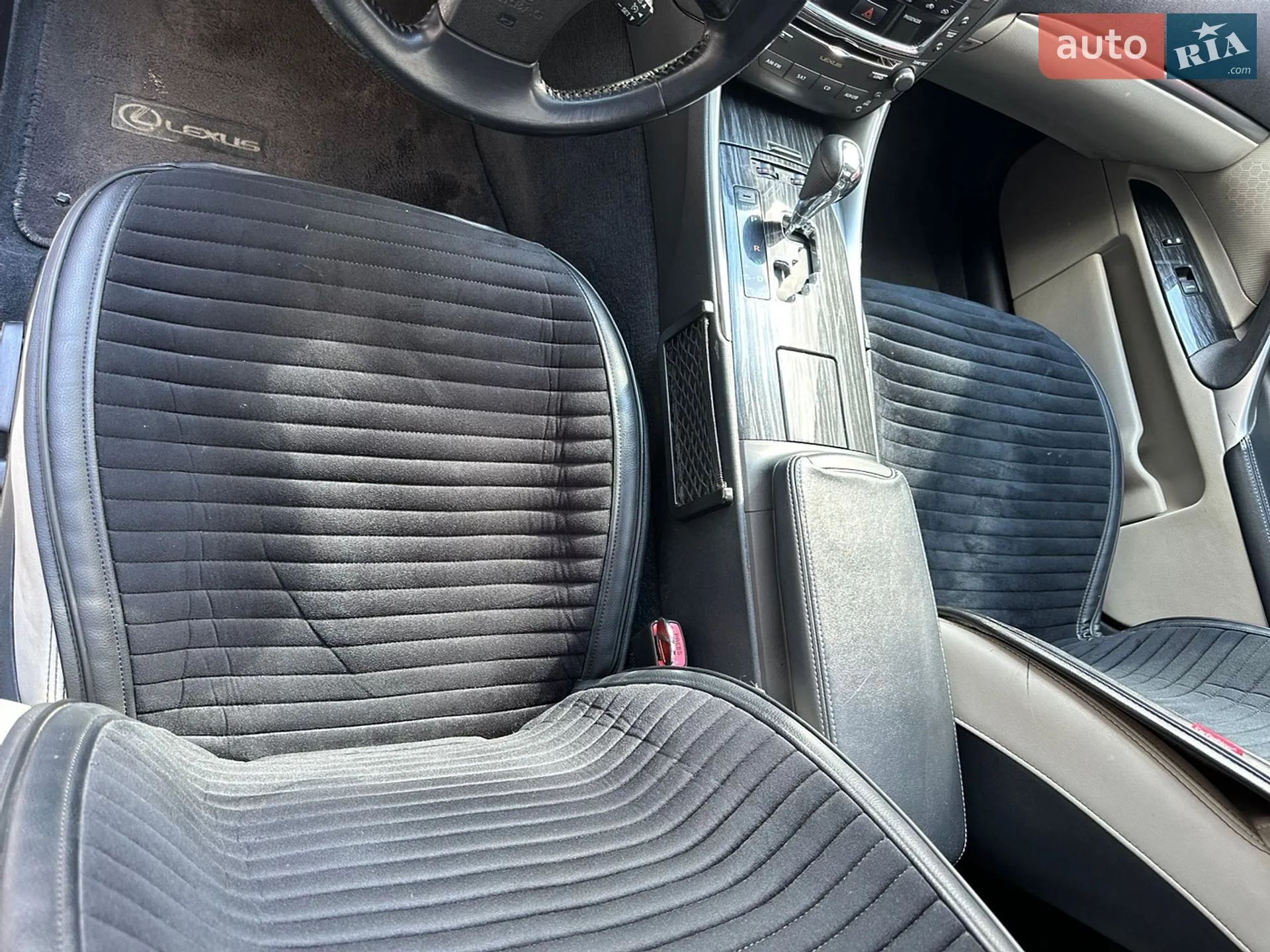 2010 Lexus IS - мініатюра 18