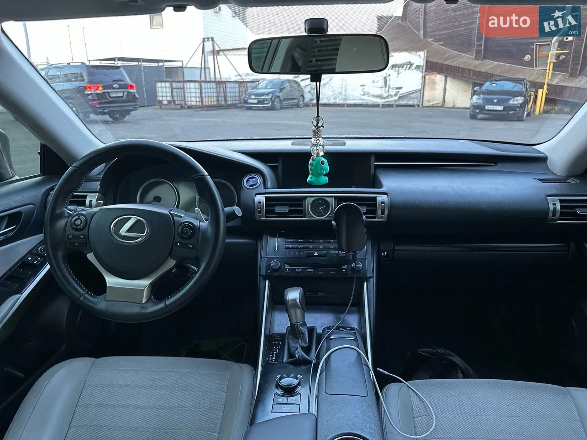 2014 Lexus IS - мініатюра 16