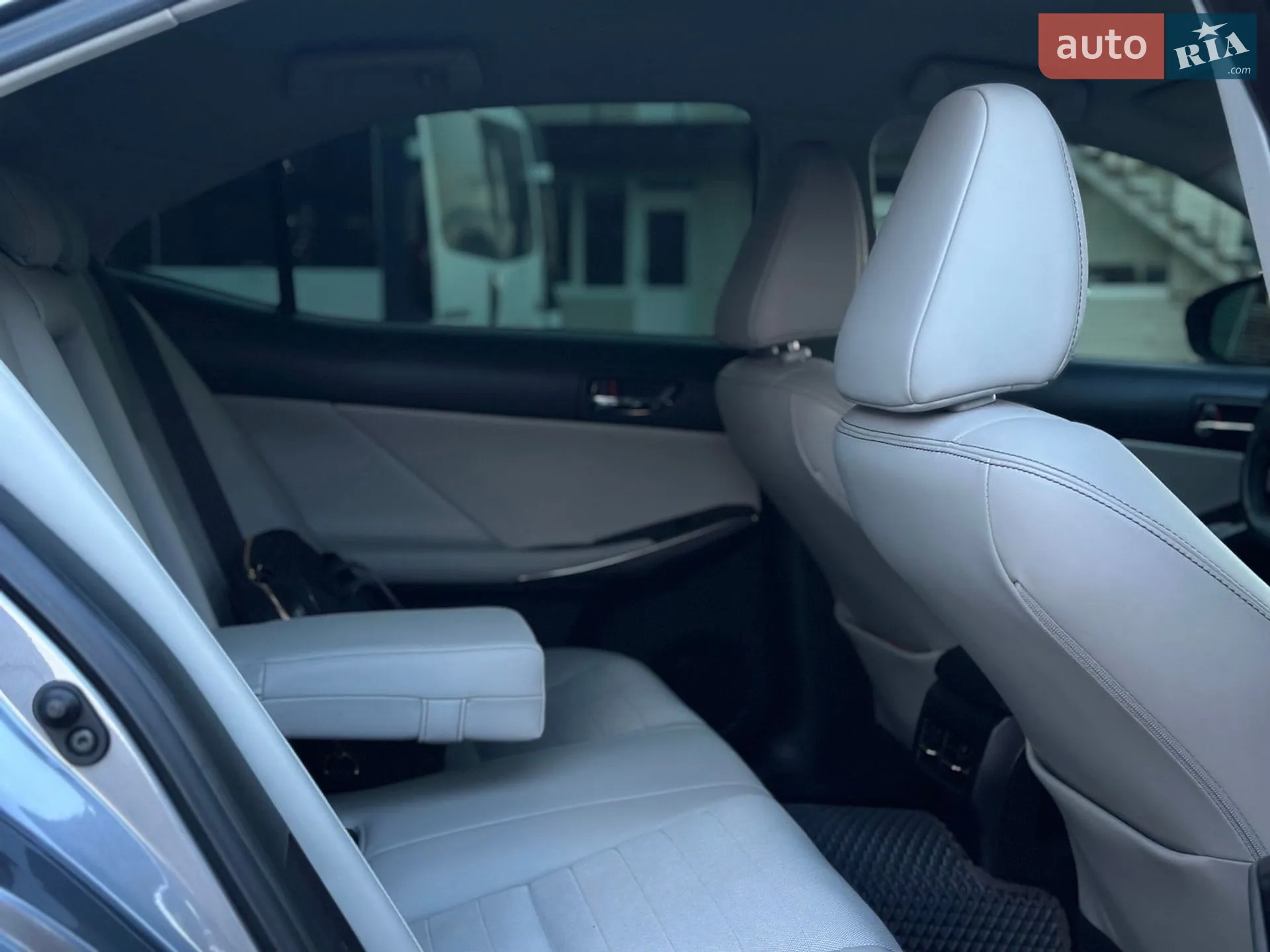 2014 Lexus IS - мініатюра 19