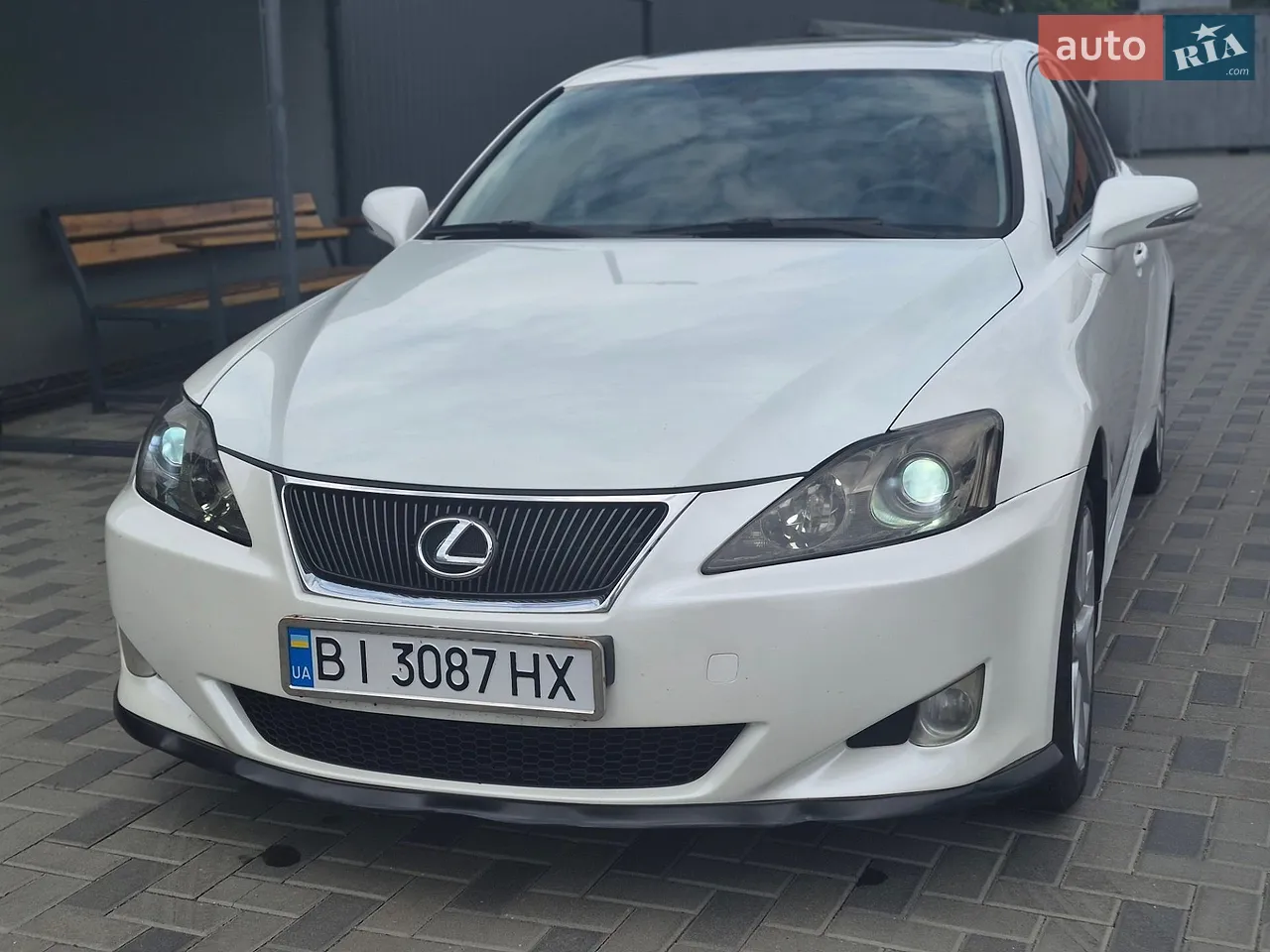 2011 Lexus IS - мініатюра 23