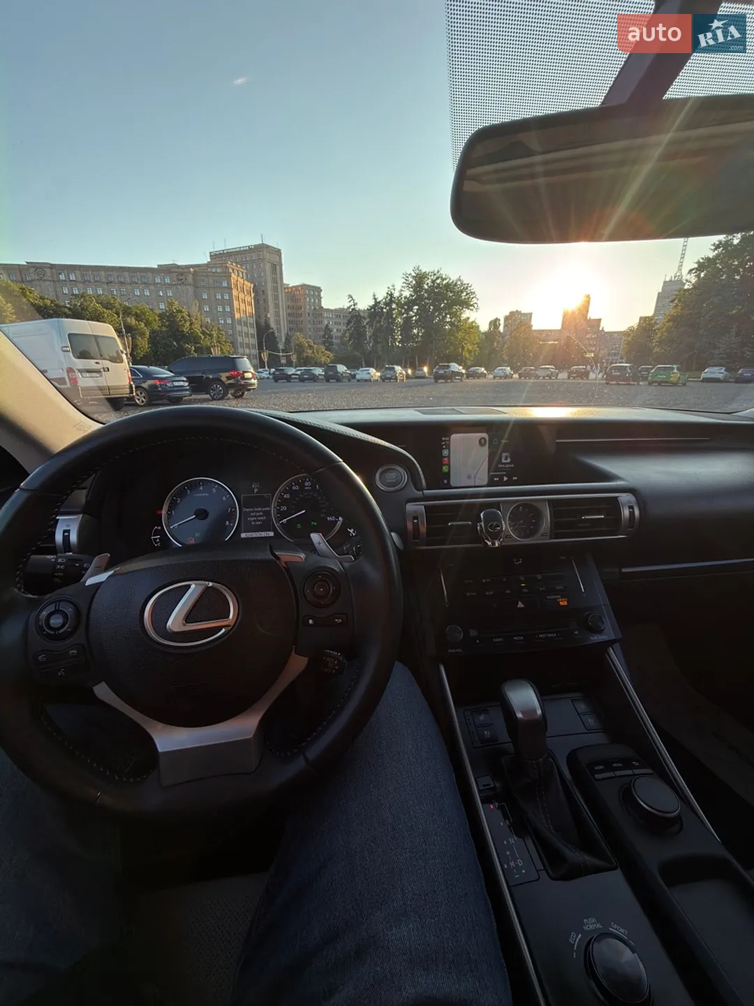 2014 Lexus IS - мініатюра 8