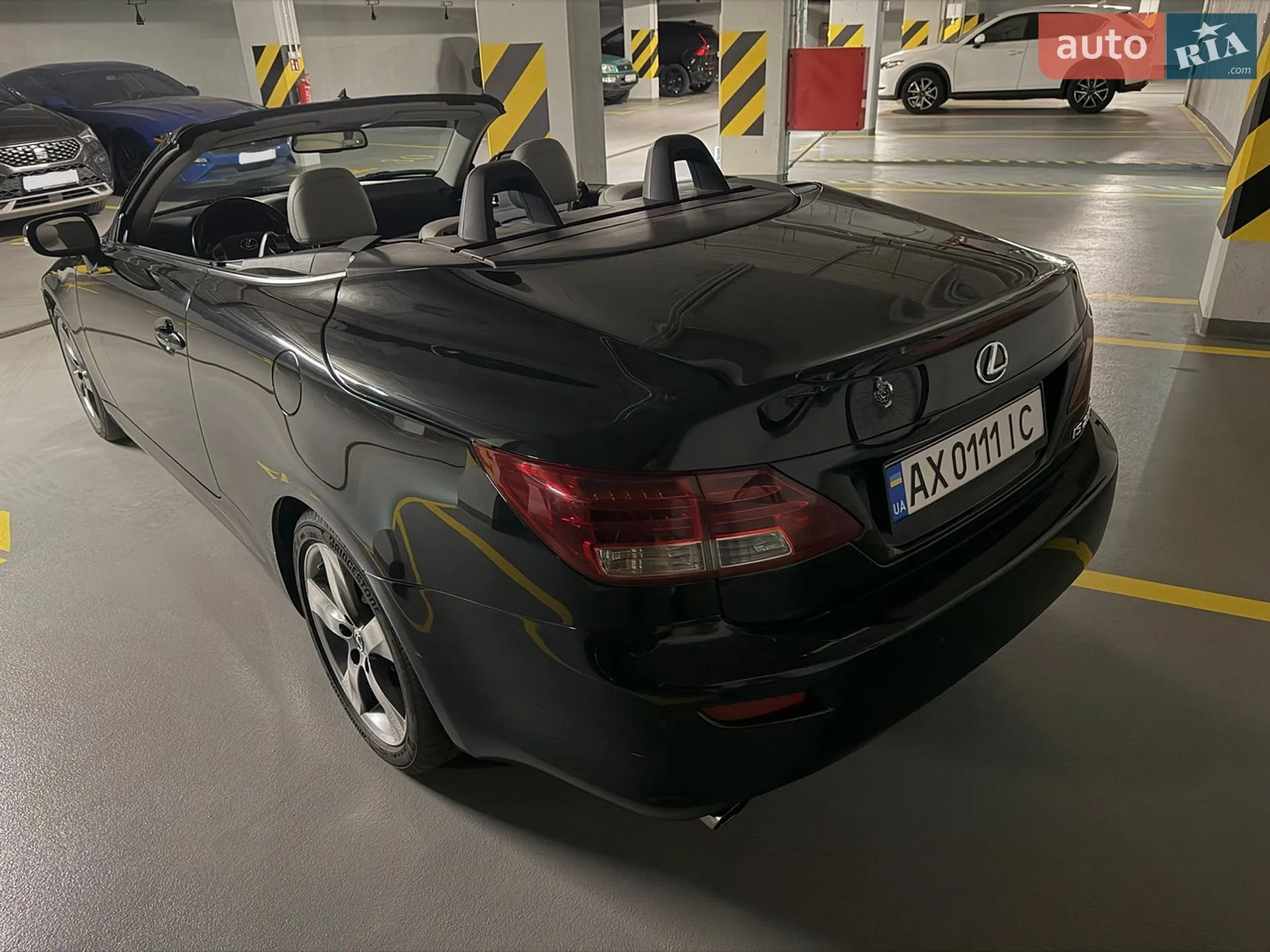2011 Lexus IS - мініатюра 12