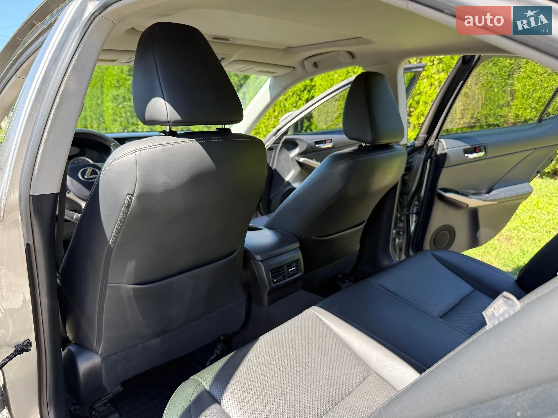 2014 Lexus IS - мініатюра 28