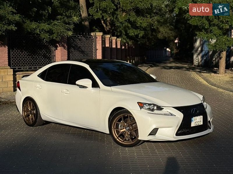 Седан Lexus IS 2014 в Одесі