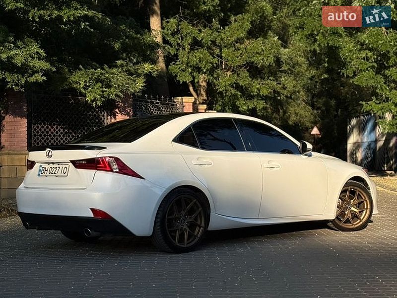 Седан Lexus IS 2014 в Одесі