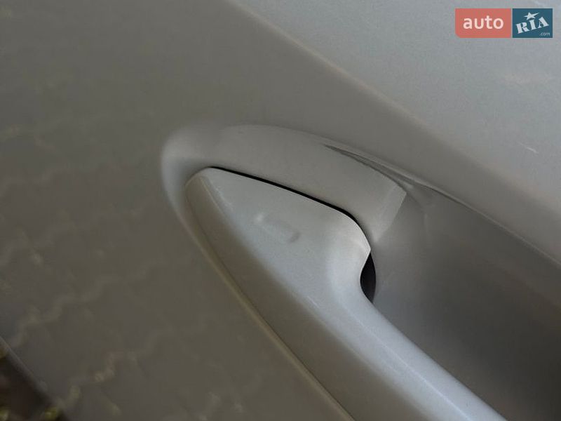 Седан Lexus IS 2014 в Одесі