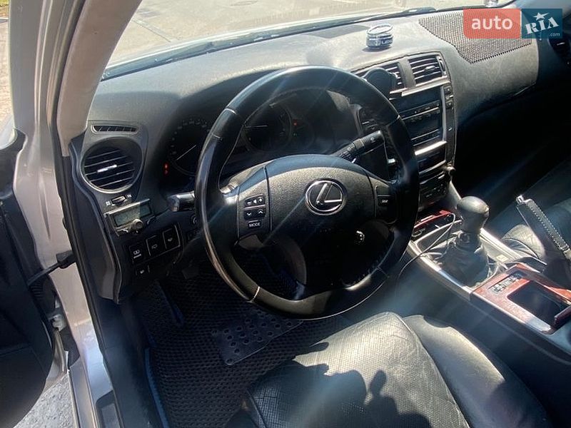 Седан Lexus IS 2006 в Киеве
