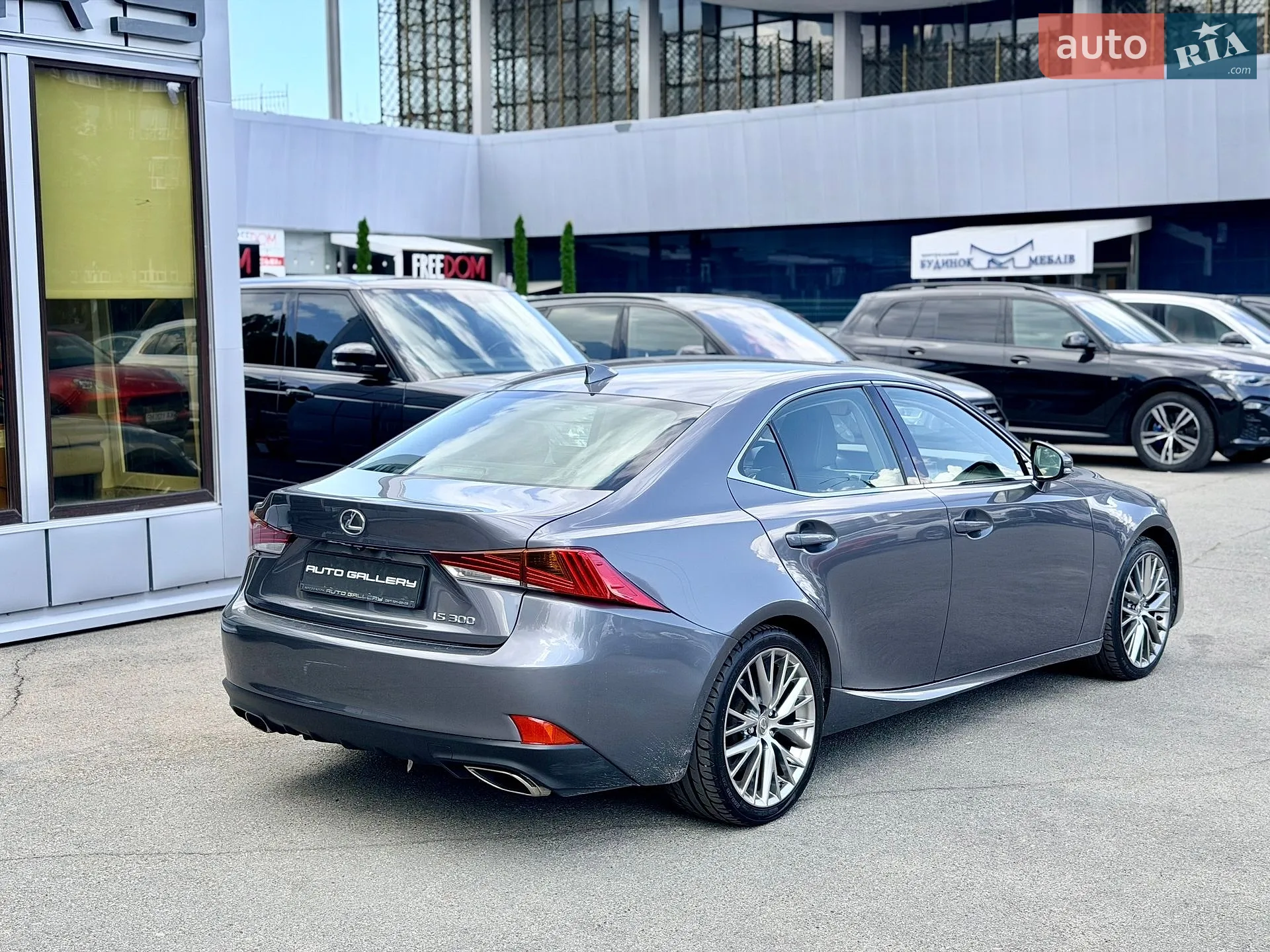2018 Lexus IS - мініатюра 8