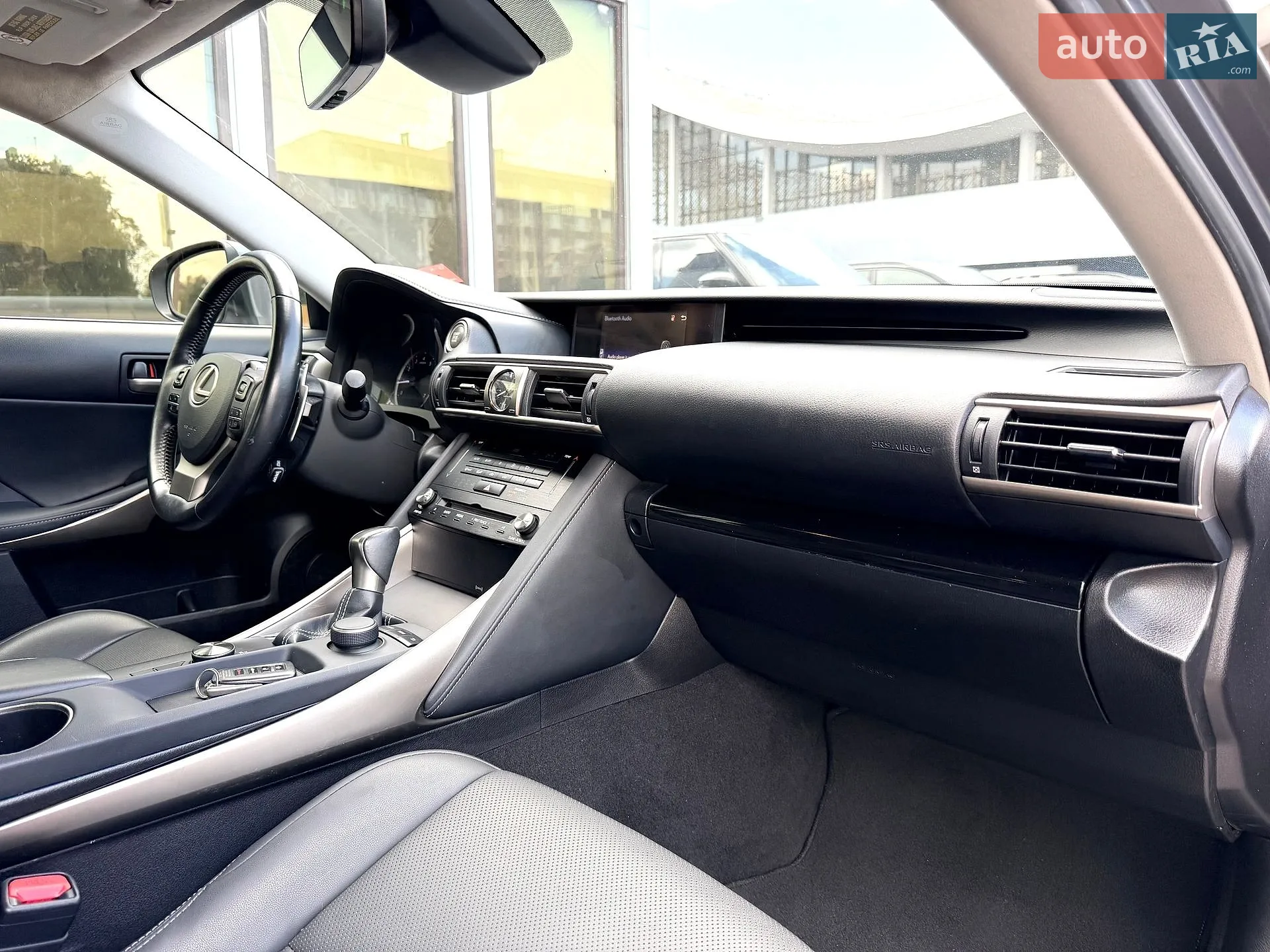 2018 Lexus IS - мініатюра 12
