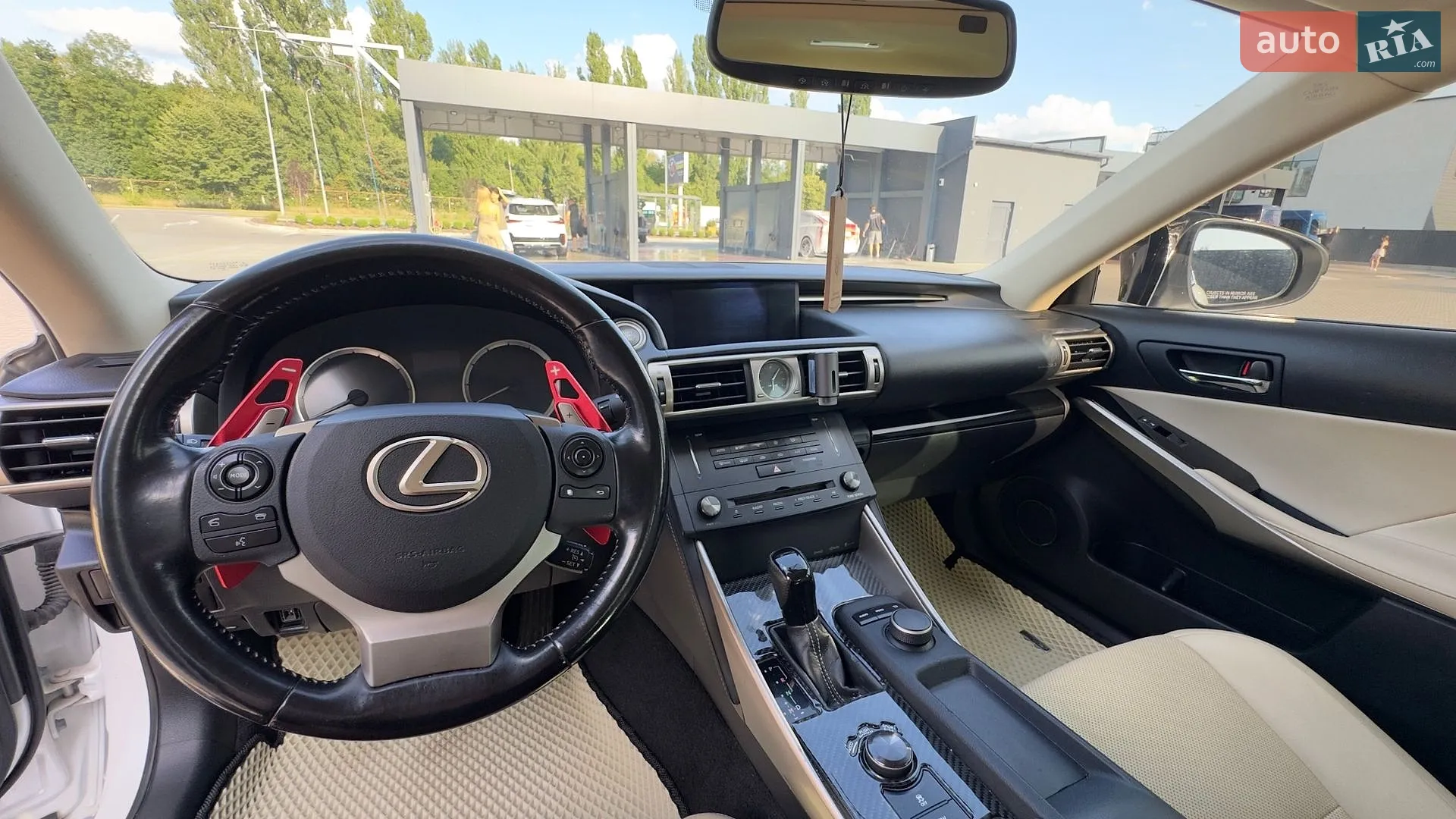 2016 Lexus IS - мініатюра 20