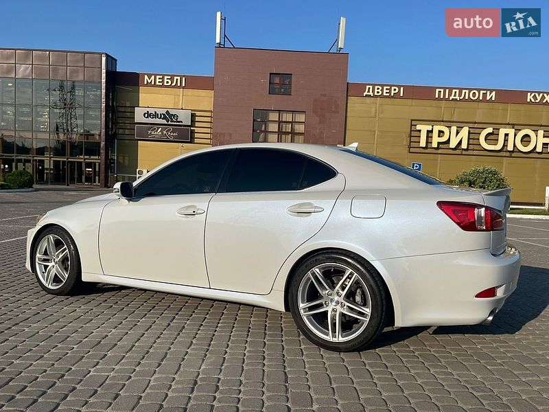 Седан Lexus IS 2010 в Львове фото 11 Седан Lexus IS 2010 в Львове