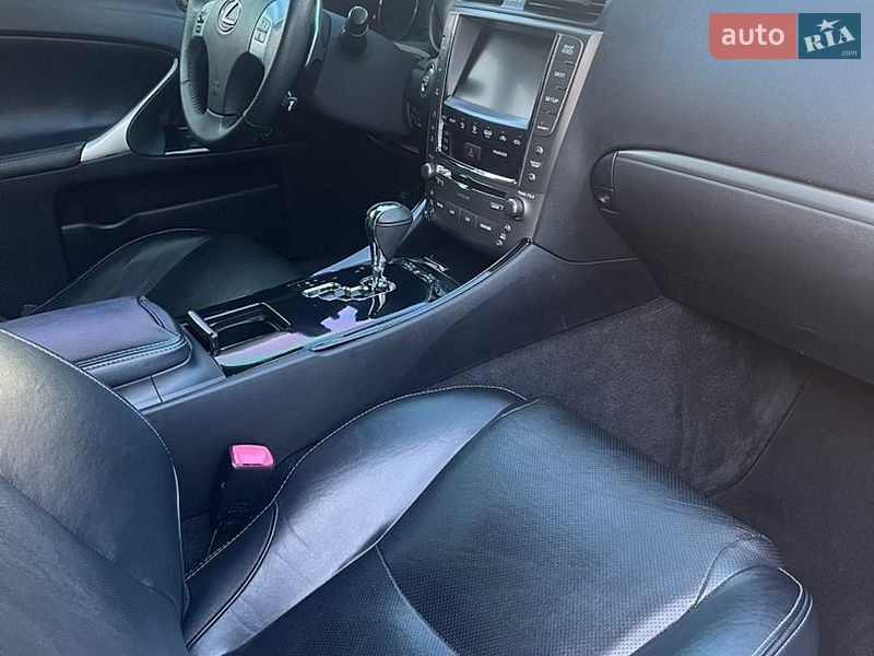 Седан Lexus IS 2010 в Львове фото 18 Седан Lexus IS 2010 в Львове