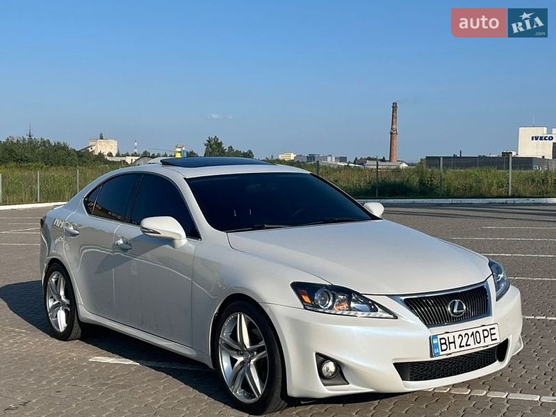 Седан Lexus IS 2010 в Львове фото 13 Седан Lexus IS 2010 в Львове