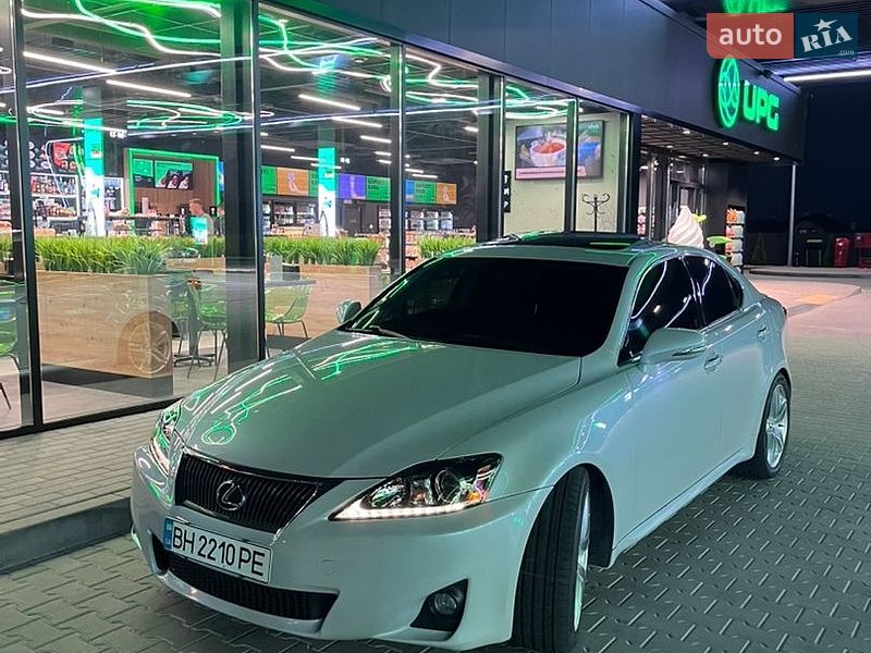Седан Lexus IS 2010 в Львове фото 21 Седан Lexus IS 2010 в Львове