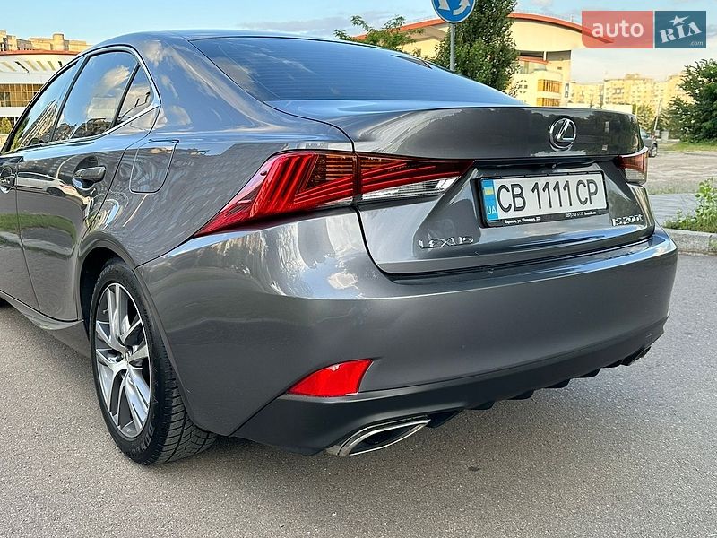 Седан Lexus IS 2017 в Киеве
