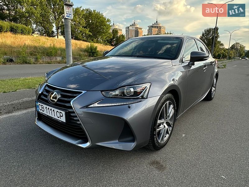 Седан Lexus IS 2017 в Киеве