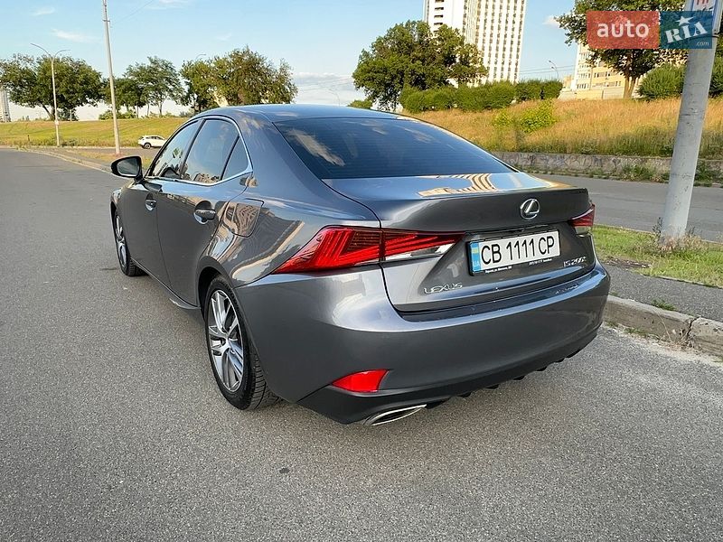 Седан Lexus IS 2017 в Киеве