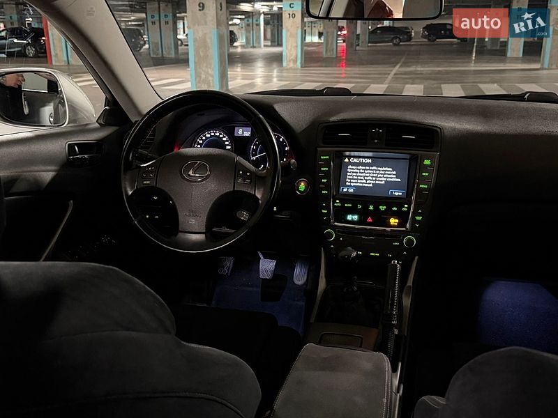 Седан Lexus IS 2009 в Львові фото 16 Седан Lexus IS 2009 в Львові