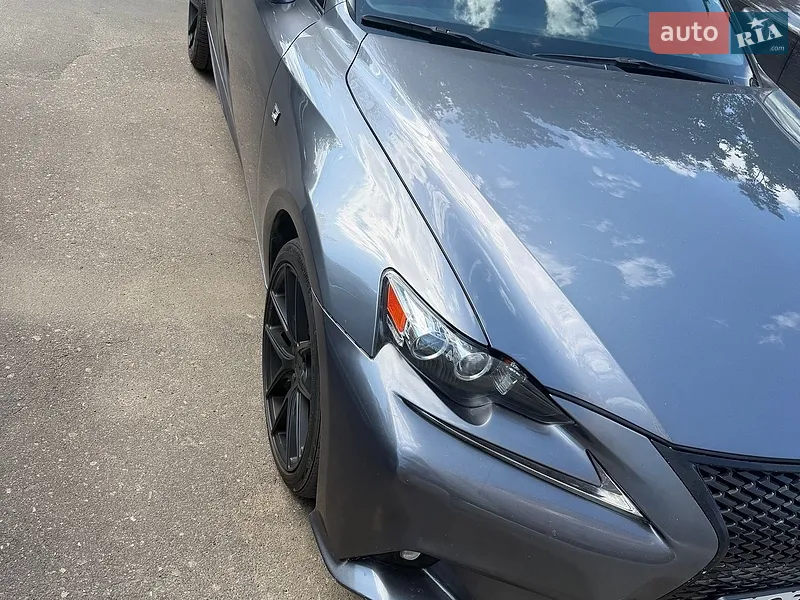 Lexus IS 2014
