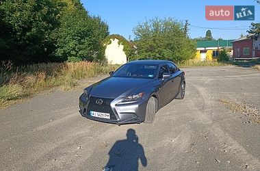 Седан Lexus IS 2015 в Борисполе Седан Lexus IS 2015 в Борисполе