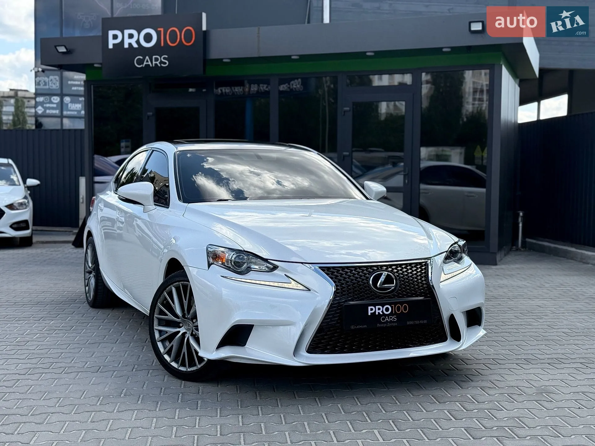 2015 Lexus IS - мініатюра 5