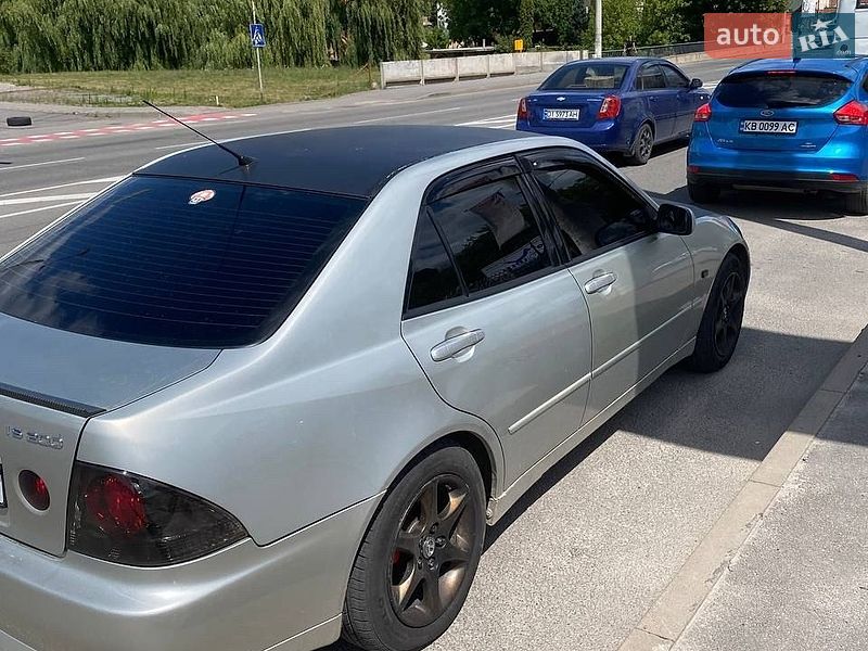 Седан Lexus IS 2000 в Вінниці фото 5 Седан Lexus IS 2000 в Вінниці