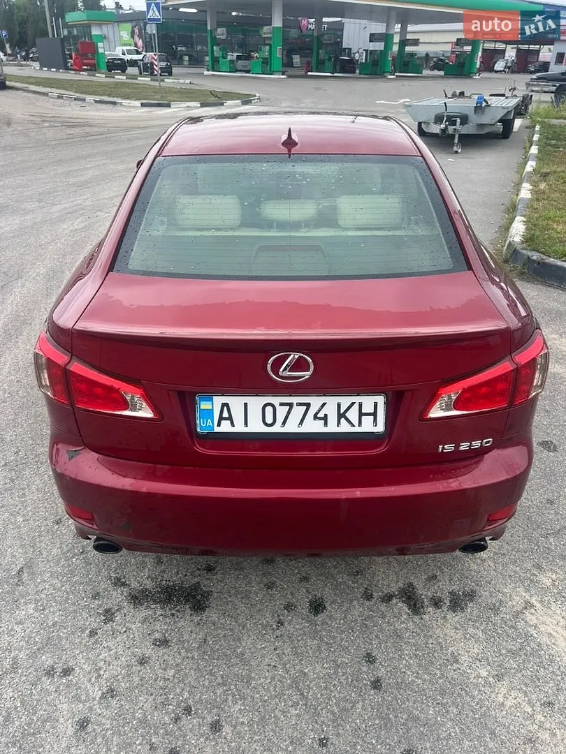 2011 Lexus IS - мініатюра 4