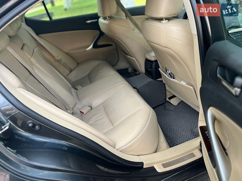 Седан Lexus IS 2006 в Нежине