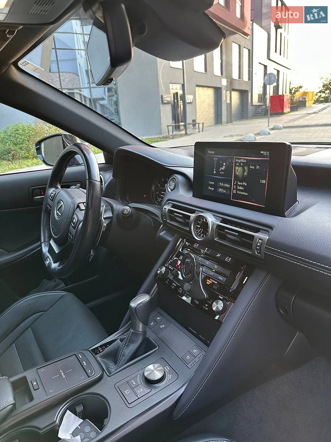 2022 Lexus IS - мініатюра 18