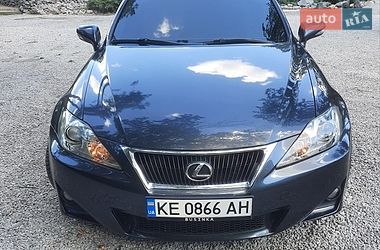 Седан Lexus IS 2011 в Самарі