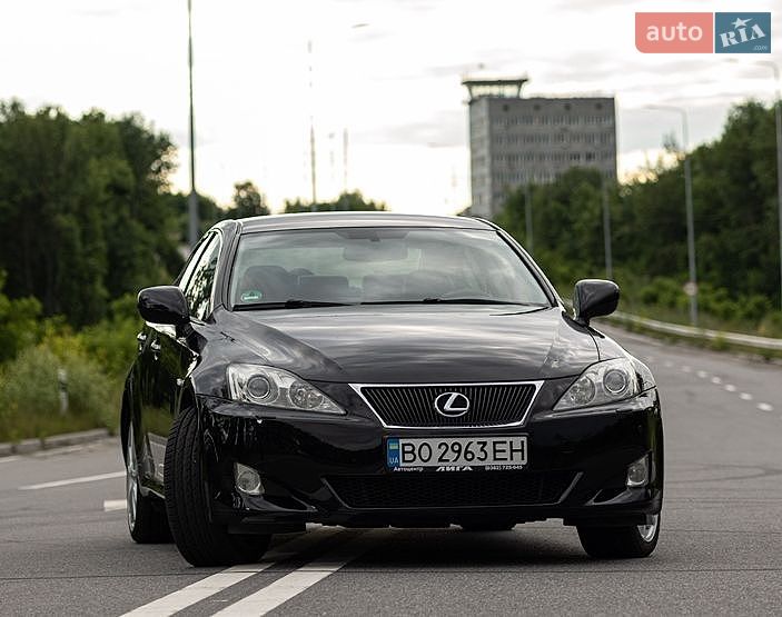 Lexus IS 2006
