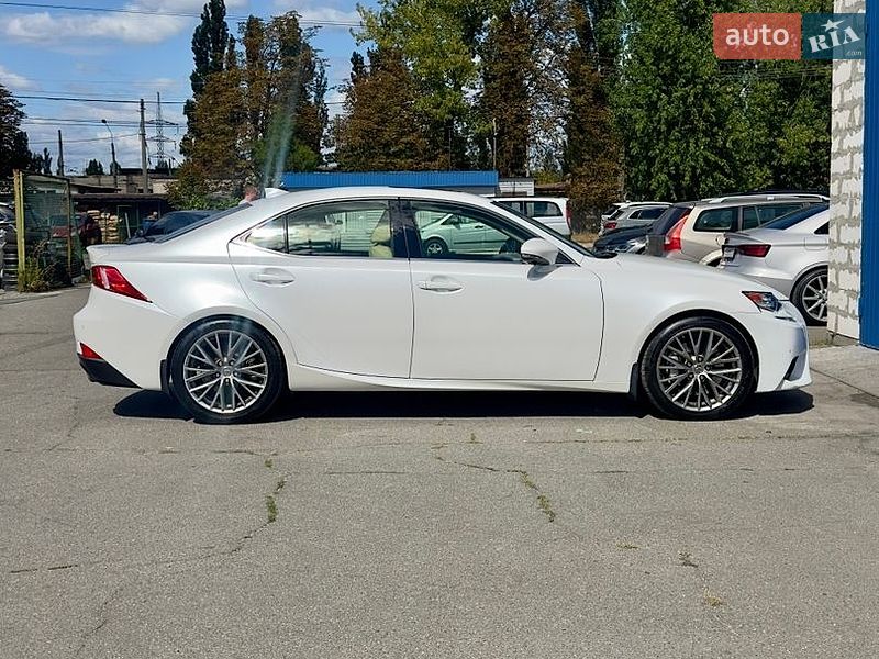 Седан Lexus IS 2015 в Києві фото 8 Седан Lexus IS 2015 в Києві