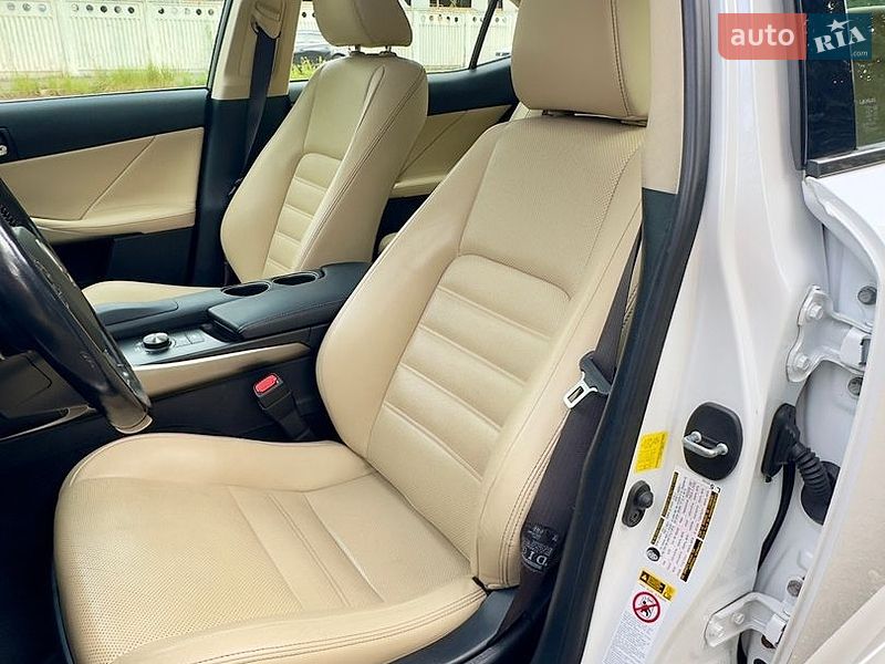Седан Lexus IS 2015 в Києві фото 12 Седан Lexus IS 2015 в Києві