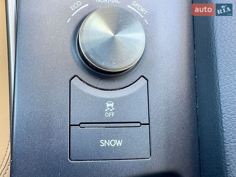 Седан Lexus IS 2015 в Києві фото 19 Седан Lexus IS 2015 в Києві