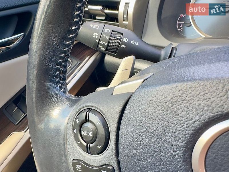 Седан Lexus IS 2015 в Києві фото 21 Седан Lexus IS 2015 в Києві