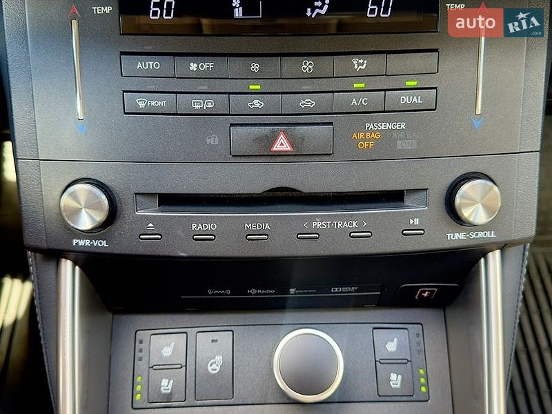 Седан Lexus IS 2015 в Києві фото 27 Седан Lexus IS 2015 в Києві